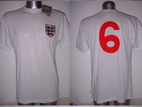 England 1970 moore retro shirt - england,