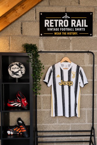 Juventus retro 2020 adidas - 2020/21,