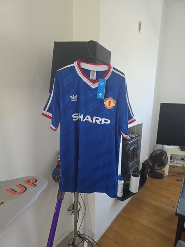 Mufc retro football - retro, jersey